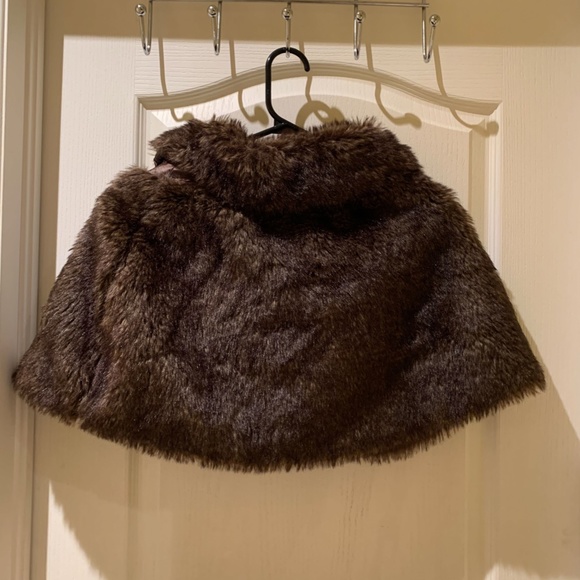 Stylish Fur Cape with Collar/Size S - Picture 2 of 5